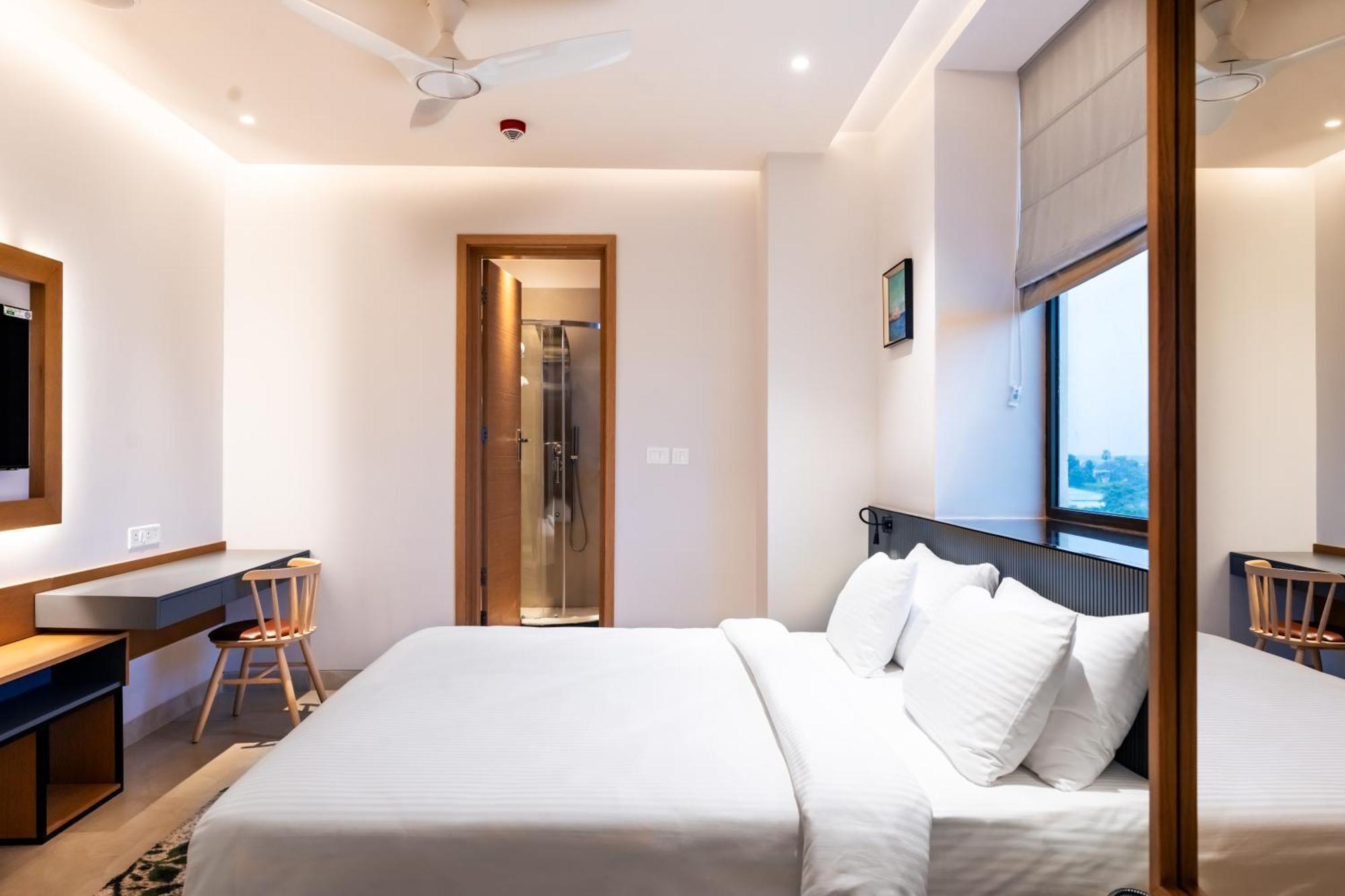 Krishna'S Courtyard Hotel & Convention Urāli Exterior photo